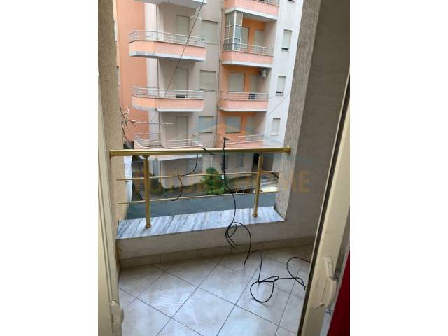 Durres, shitet apartament 1+1+BLK Kati 2, 54 m² 55.000 Euro (Shkembi I Kavajes, Durres)
