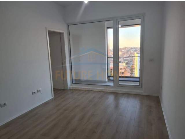 Tirane, jepet me qera apartament 1+1+A+BLK Kati 9, 65 m² 350 Euro (Kompleksi Marga, Jordan Misja) PARK28645