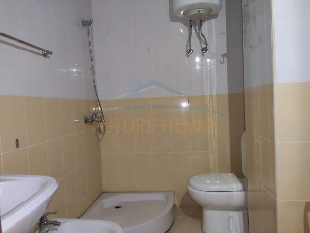 Durres, jepet me qera apartament 3+1+A+BLK Kati 5, 125 m² 400 Euro (Vollga, Durres)