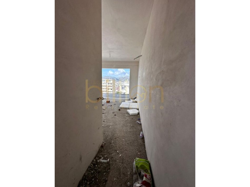 NE SARANDE,SUPER APARTAMENT 1+1 PER SHITJE , ID: Billion3390
