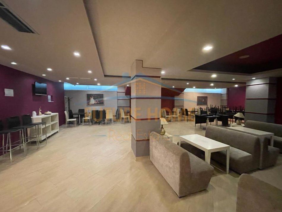Durres, shitet ambjent biznesi Kati 0, 200 m² 300.000 € (Afer me Radesa ,Pranvera Durres)