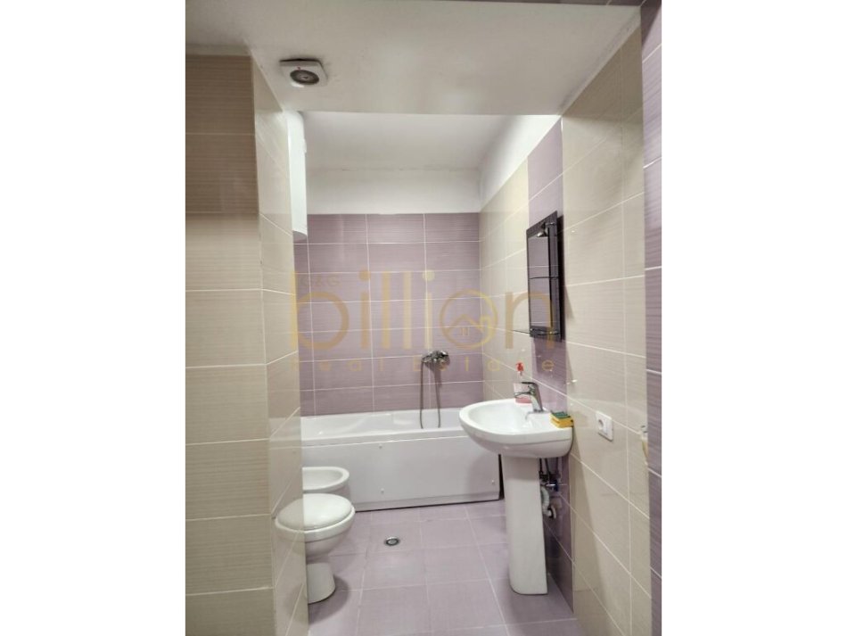 TEK PAZARI I RI, APARTAMENT 3+1 PER QIRA, ID: Billion3397