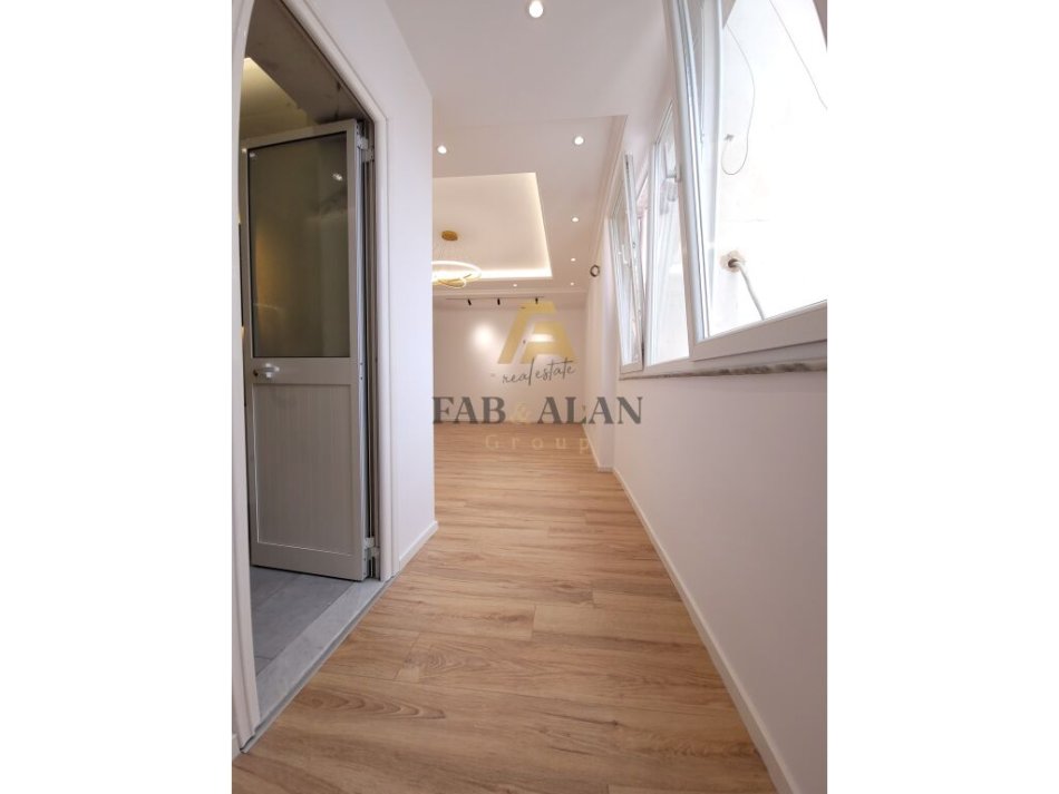 Tirane, shitet apartament 1+1, Kati 7, 58 m² 120,000 € (Zogu i Zi)