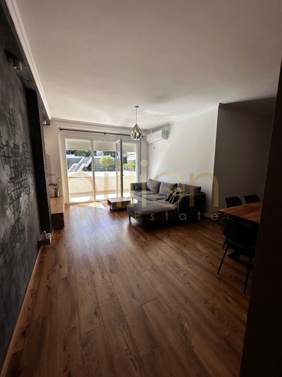 TEK KOPSHTI BOTANIK, APARTAMENT 2+1+2 PER SHITJE, ID: Billion3428
