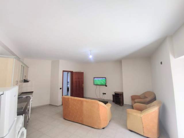 Tirane, shitet Penthouse 2+1+BLK Kati 2, 100 m² 70.000 Euro (Rruga Xhanfize Keko)