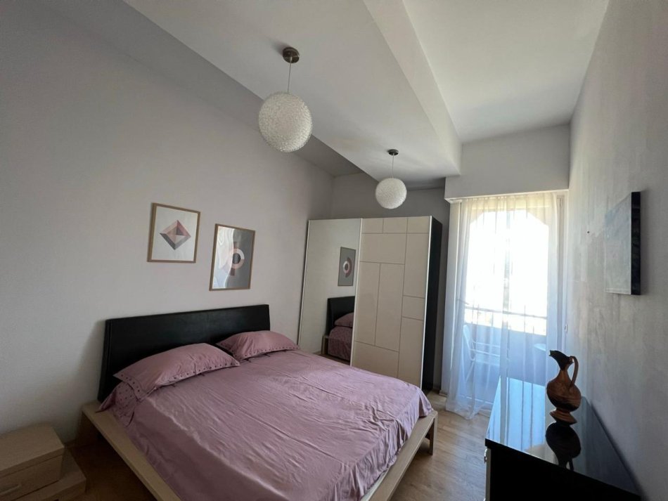 Apartament 2+1+2 me qera, Liqeni Artificial