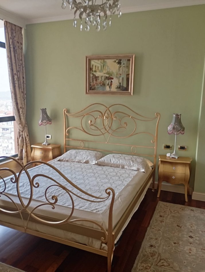 SHITET APARTAMENT I MOBILUAR LLUKS - 118m2, 153,400 Euro ndertim + 45,200 Euro mobilim