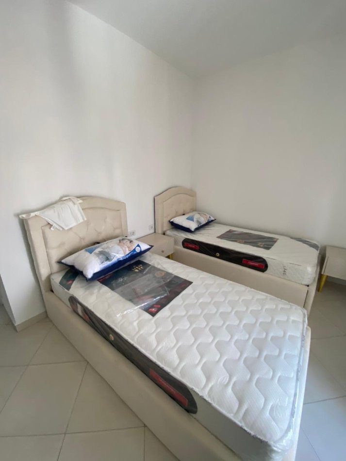 Tirane, jepet me qera apartament 2+1 Kati 6, 90 m² 600 € (Sacioni Trenit ,Lura)