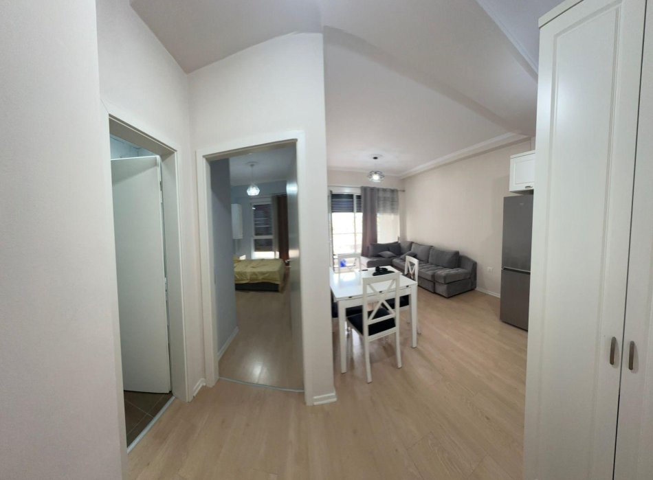 Tirane, shitet apartament 1+1 Kati 4, 58 m² 135.000 € (21 dhjetori)