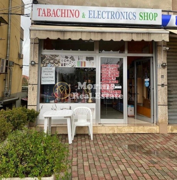 Tirane, shitet ambjent biznesi Kati 0, 43 m² 120.000 € (Laprake/Rruga Gjimnazi Aleks Buda)