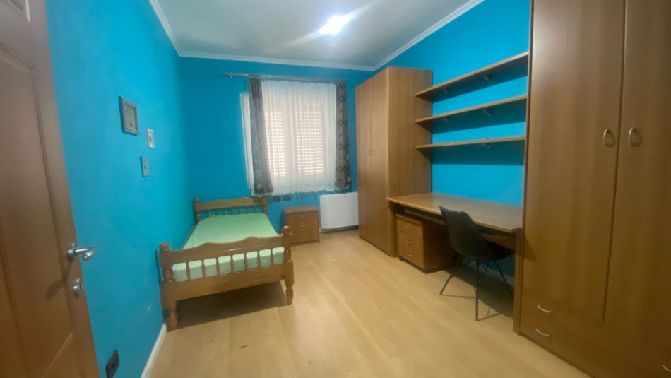 Apartament 3+1 me qira tek Tregu Elektrik