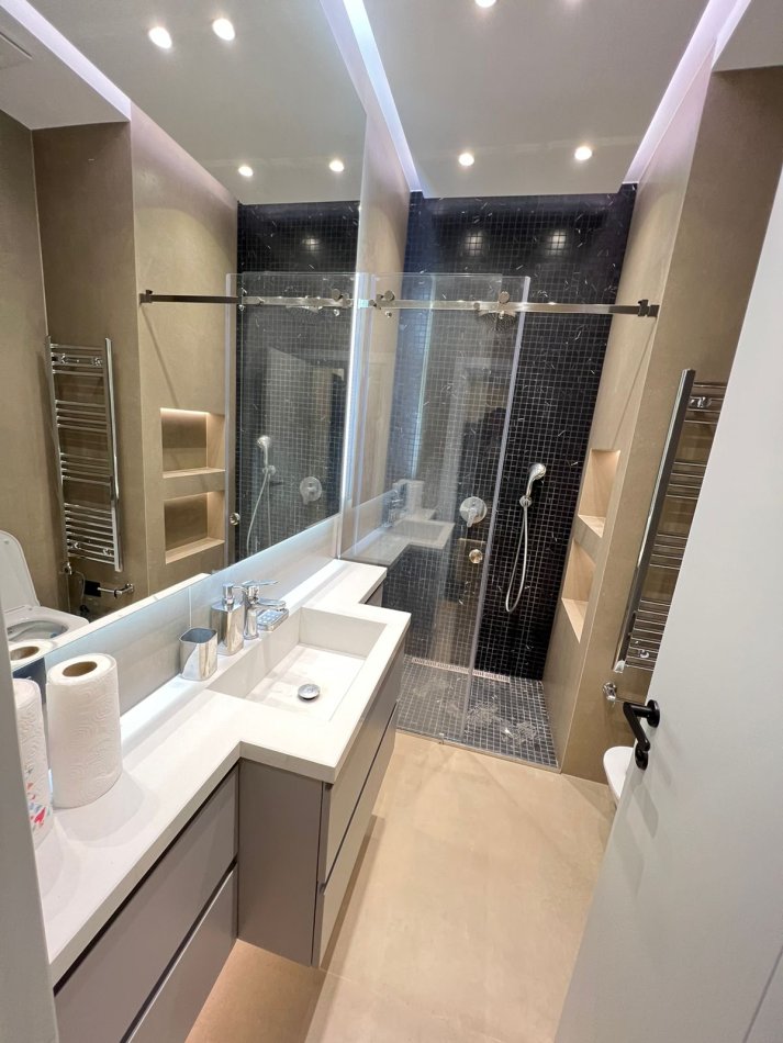 Tirane, jepet me qera apartament 1+1 Kati 4, 70 m² 900 € (rruga e kavajes)