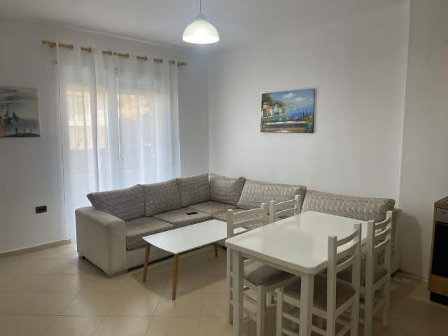 Vlore, shitet apartament 1+1 Kati 1, 65 m² 60.000 Euro (Stefan Pano  Uji Ftohte Vlore)