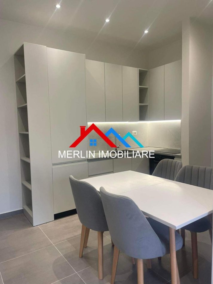 Tirane, jepet me qera apartament 1+1 Kati 5, 70 m² 450 € (Linze)