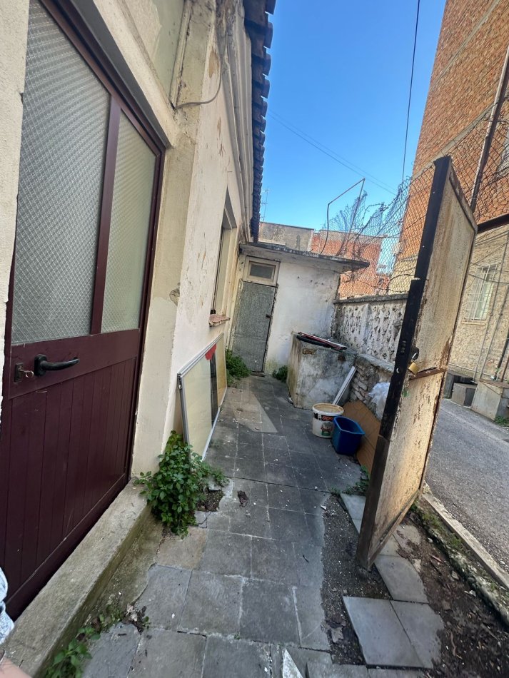 Durres, shitet shtepi 2+1 Kati 0, 100 m² 59.000 € (Ish Rajoni Policise)
