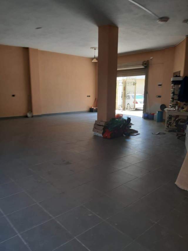 Tirane, shitet Vile 3 Katshe Kati 3, 250 m² 630.000 Euro (Don Bosko / 200 larg unazes)