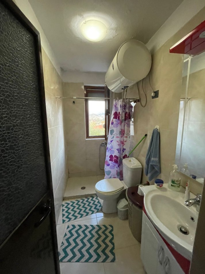 Tirane, shitet apartament 1+1 Kati 3, 54 m² 75.000 € (Allias)