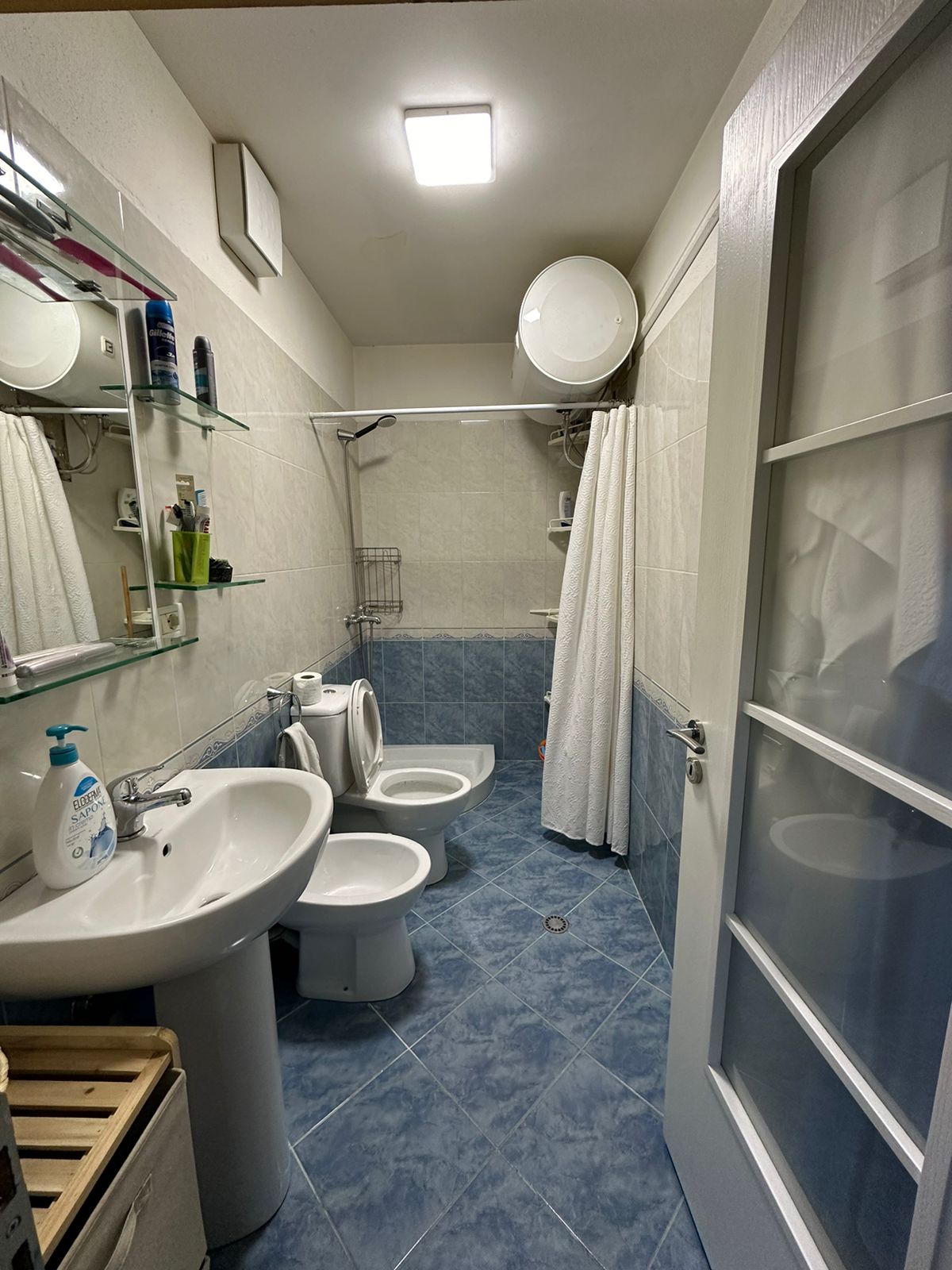 Shitet Apartament 1+1 (e mobiluar) Selite ,Kati i 2 (pallat i ri),siperfaqe neto 74.80m2 112,000 Euro