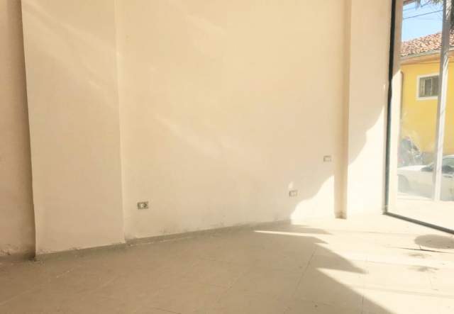Tirane, shitet ambjent biznesi 62 m² 75.000 Euro