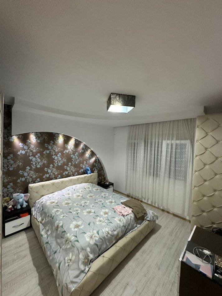 Tirane, jepet me qera apartament 2+1 Kati 7, 100 m² 550 € (Apartament 2+1 per Qira)