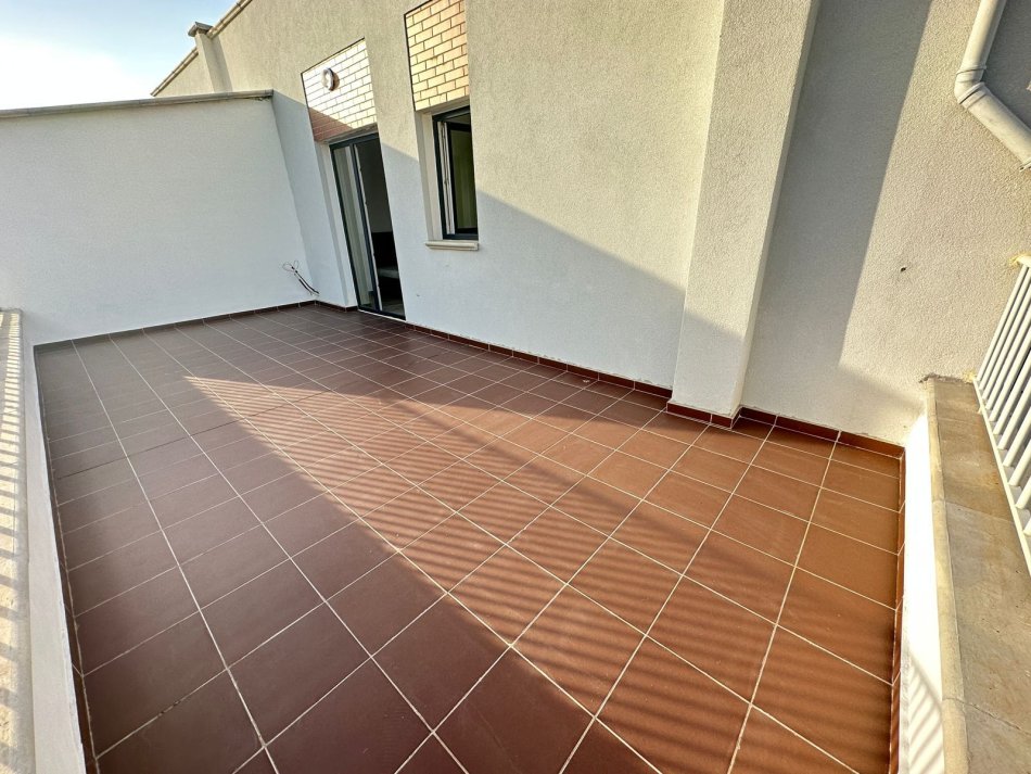 Tirane, jepet me qera apartament 2+1 Kati 5, 90 m² 450 € (astir)