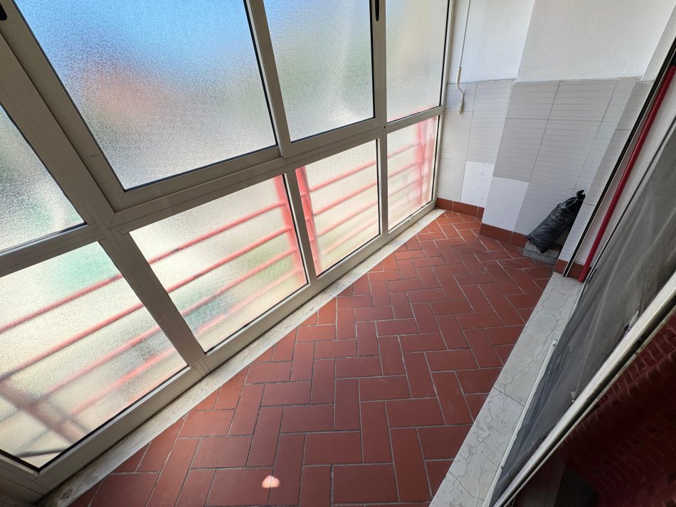 Tirane, jepet me qera apartament 2+1 Kati 2, 90 m² 550 € (don bosko)