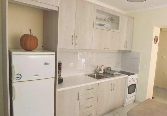Shqiperi, jepet me qera apartament 450 Euro