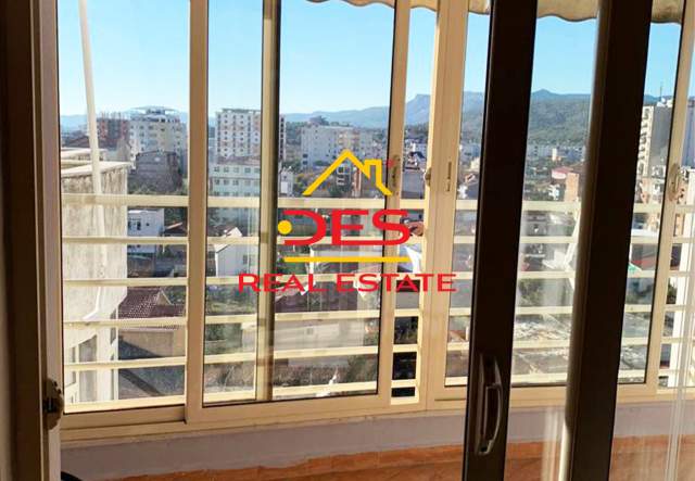 Plazh-Durres, shitet apartament 138 m² 65.000 Euro