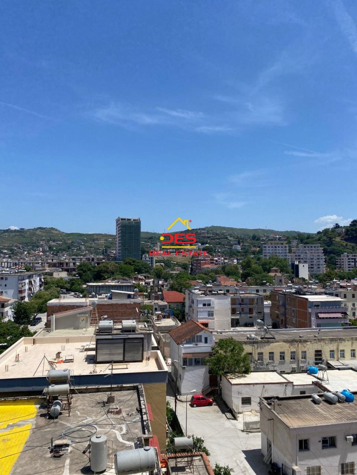 Vlore, shitet apartament 2+1 Kati 6, 107 m² 150.000 € (Rruga Adriatiku)