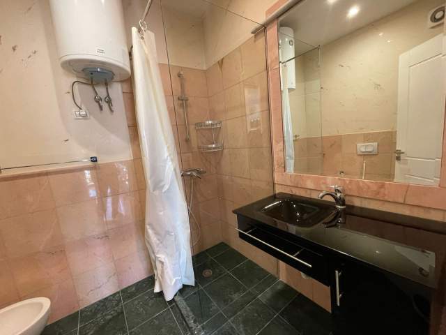 Tirane, jepet me qera apartament 2+1 Kati 6, 80 m² 650 Euro (Rruga e Kavajes)