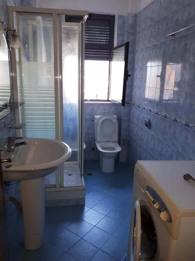Tirane, jepet me qera apartament 1+1+BLK Kati 6, 70 m² 500 Euro (rruga Ndre Mjeda)