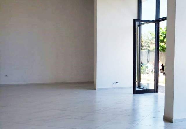Tirane, shitet ambjent biznesi 107 m² 193.000 Euro