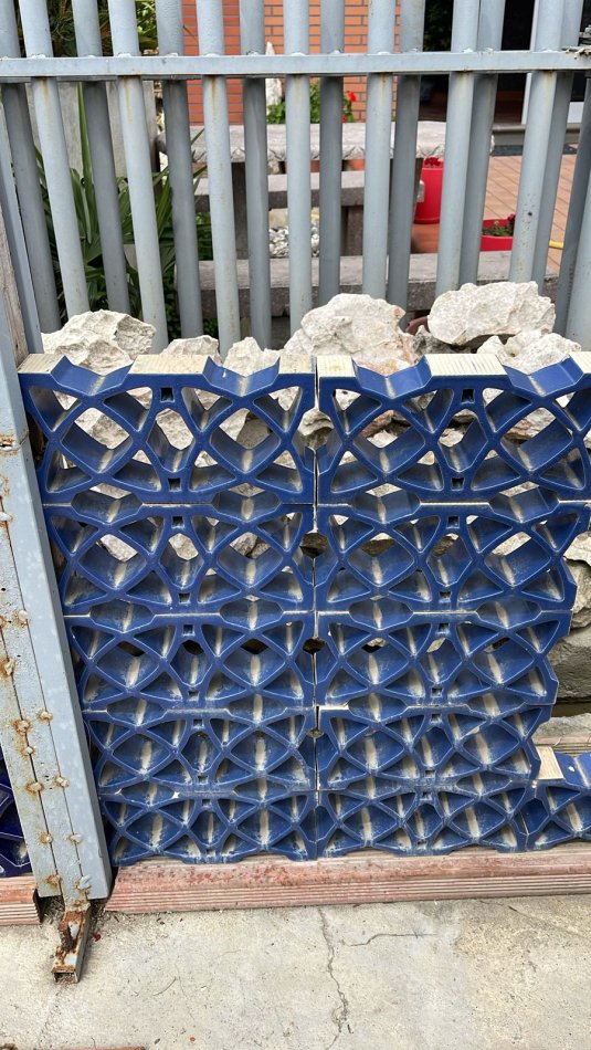 Tirane, shes Tulla shamat, oxhaqe, furra, pllaka balte veshjeje, Tulla xhami etj 10 €
