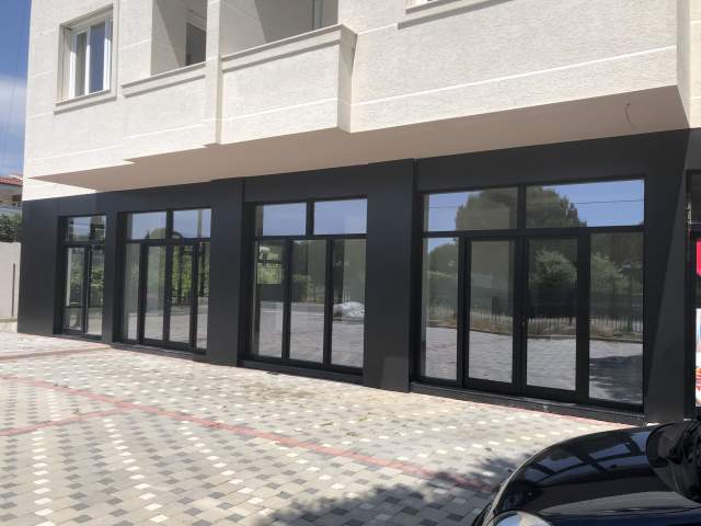 Gjiri Lalezit, jepet me qera dyqan Kati 0, 170 m²  (Gjiri i lalezit)