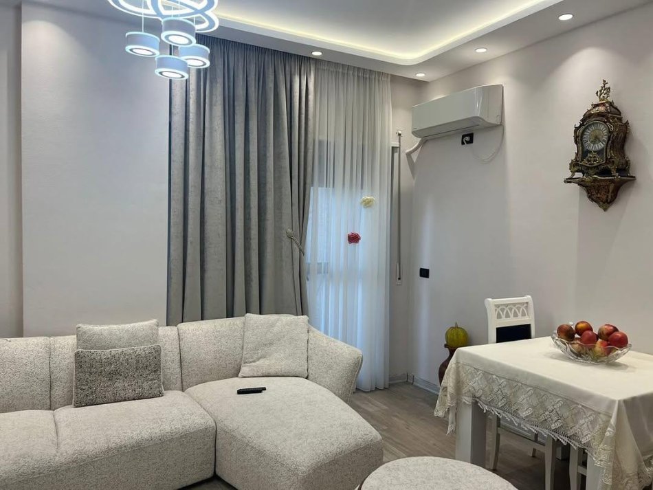 Tirane, shitet 1+1 Kati 2, 89 m² 180.000 € (Liqeni Artificial i Tiranes)