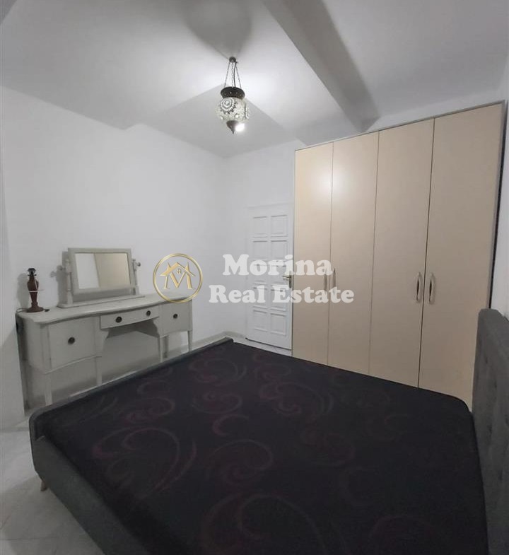 Tirane, jepet me qera apartament 2+1 Kati 1, 120 m² 500 € (Liqeni i Thate)