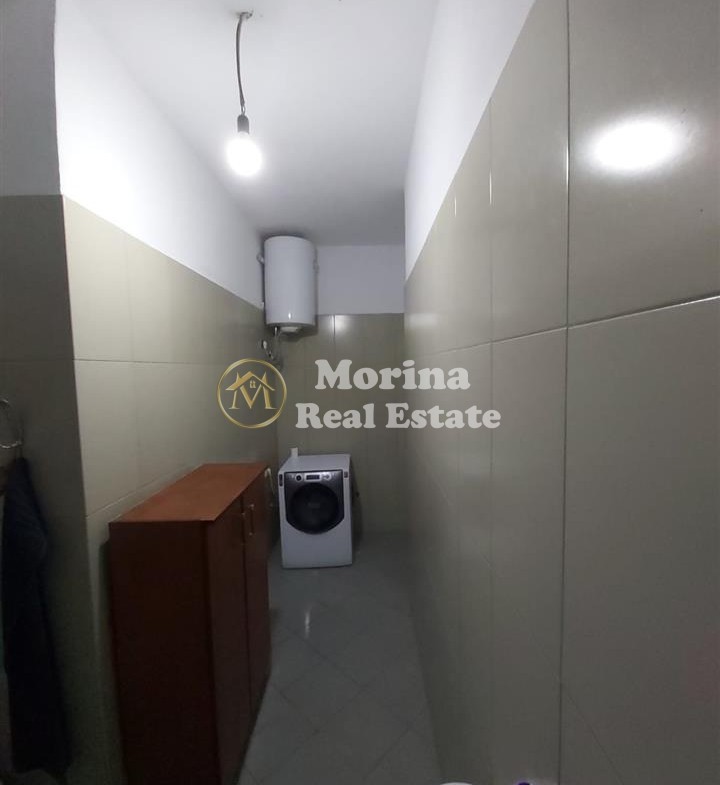 Tirane, jepet me qera apartament 2+1 Kati 1, 120 m² 500 € (Liqeni i Thate)