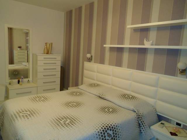 Tirane, jepet me qera apartament Kati 5, 120 m² 650 Euro (Komuna e Parisit)
