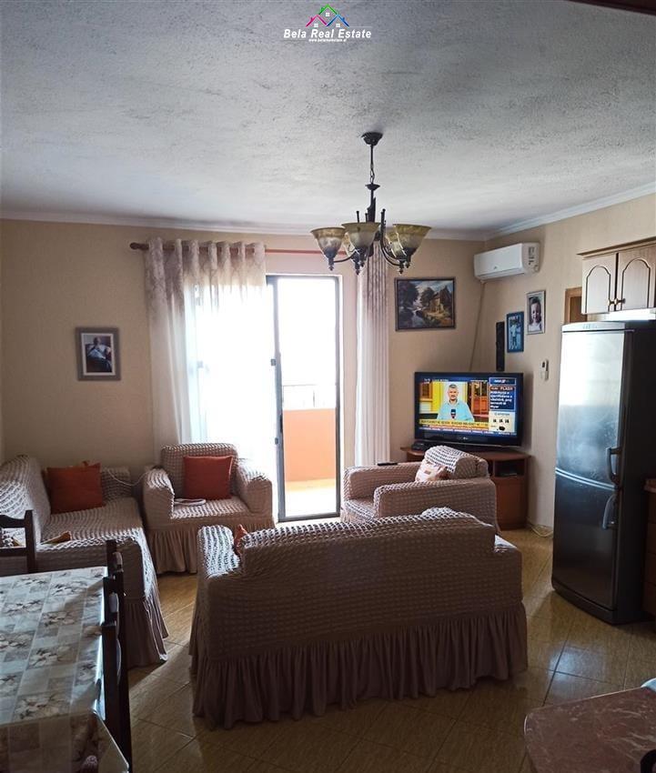 Tirane, shes apartament 2+1 Kati 8, 80 m² 100.000 € (5 maji)