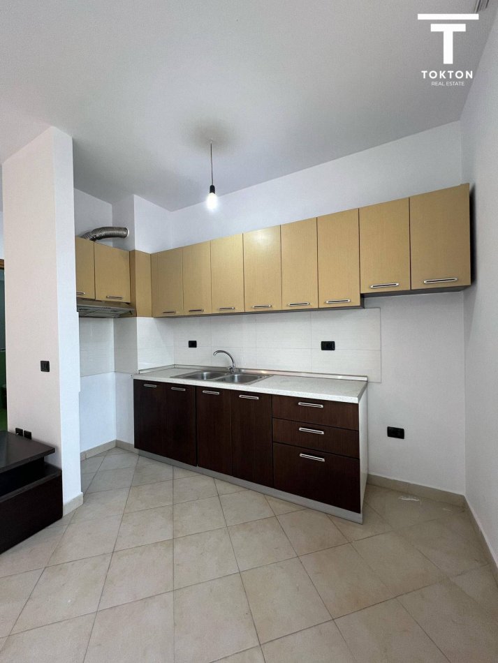 SHITET, APARTAMENT 1+1, ASTIR, TIRANË,TT 802
