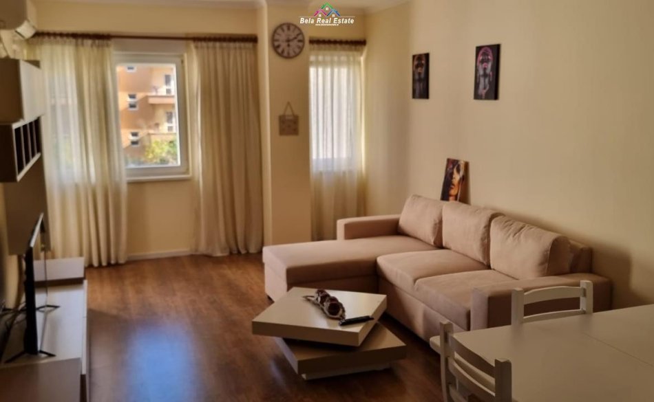 Tirane, jepet me qera apartament 2+1 Kati 3, 92 m² 690 Euro (21 Dhjetori)