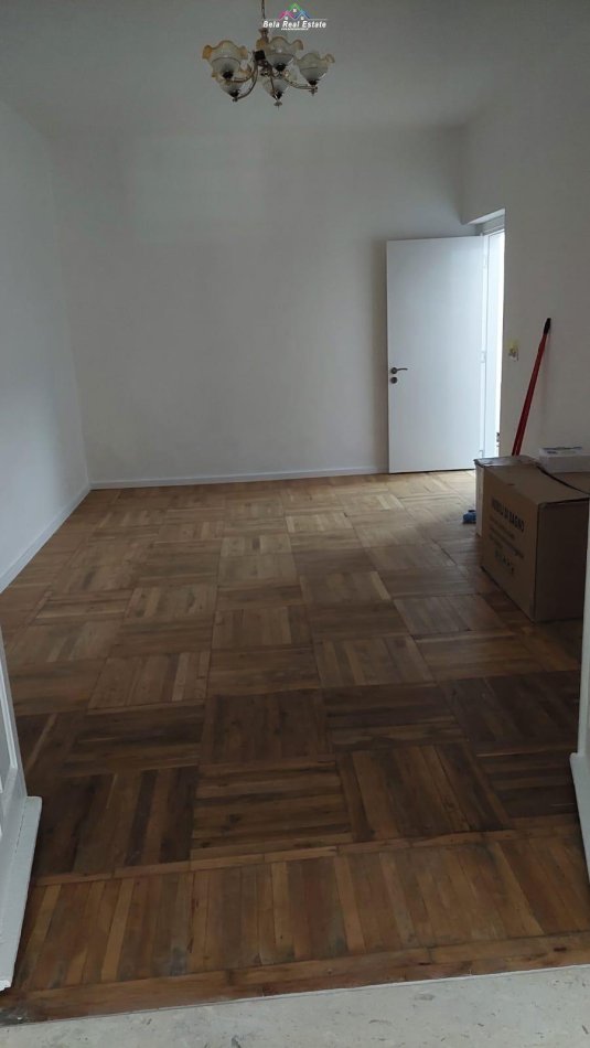 Tirane, jepet me qera zyre Kati 3, 120 m² 1200 € (myslym shyri)