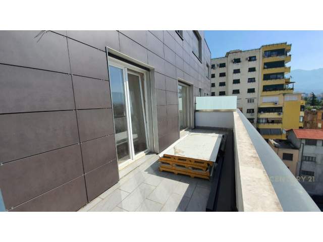 Tirane, shitet 2+1+A+BLK Kati 6, 195.000 Euro