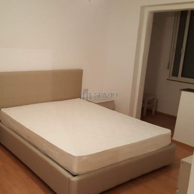 Tirane, shitet apartament 1+1 Kati 5, 54 m² 50.000 Euro (Prane Shkolles se Bashkuar)