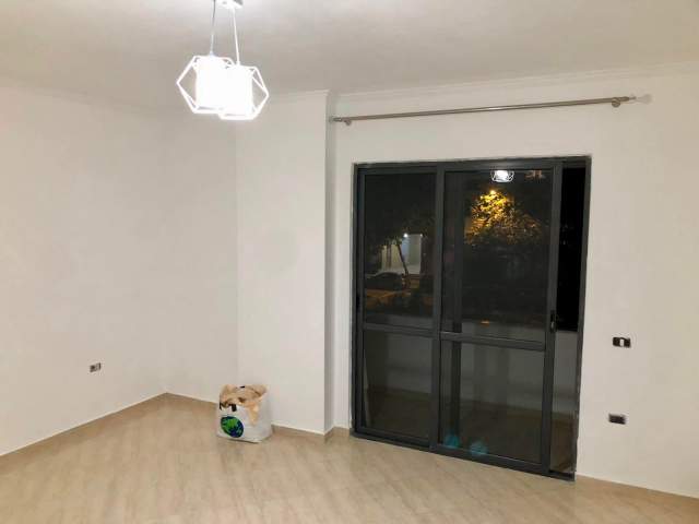 Tirane, shitet apartament 1+1 Kati 2, 91 m² 72.800 Euro (Yzberisht, BLV i Ri)