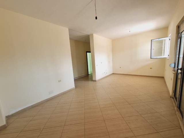 Tirane, shitet apartament 2+1+BLK Kati 8, 166 m² 90.000 Euro (Besim Alla - Yzberisht - Pallatet Cabej, Shqipëri)