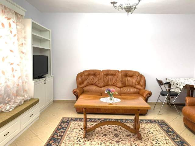 Shitet Apartament 2+1 ne rrugen “Mihal Grameno”