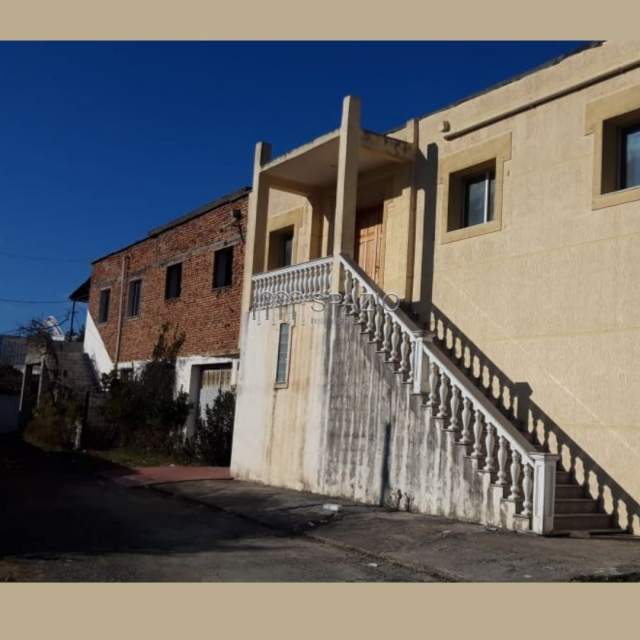 Elbasan, shitet magazine 1.000 m² 200.000 Euro (Rruga 28 nentori)