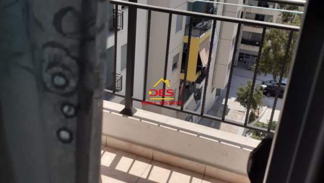 Vlore, jepet me qera apartament Kati 6, 67 m² 250 Euro (Rruga Gjergj Arianiti)
