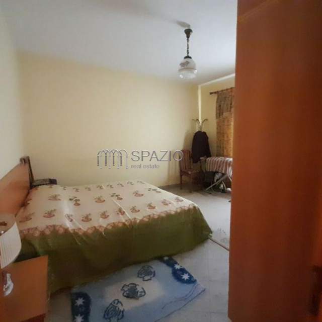 Tirane, jepet me qera shtepi 3+1+BLK Kati 3, 250 m² 900 Euro (Rruga ''Sotir Cacci'')